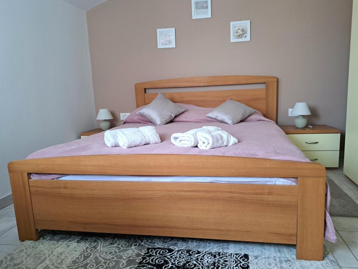 Studio Apartman Olivera Rovinj Exterior foto